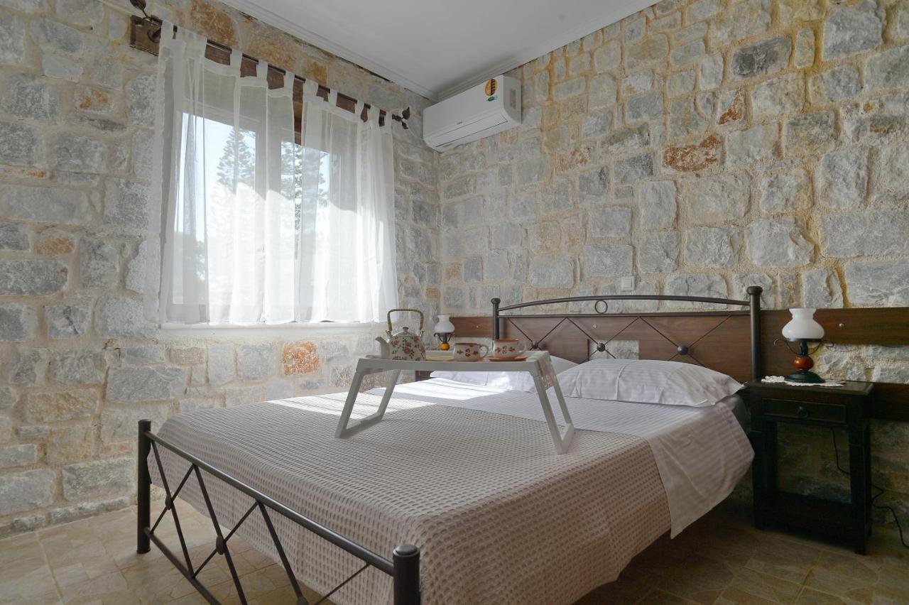 Antorina Beachfront Kamari (Corinthia)