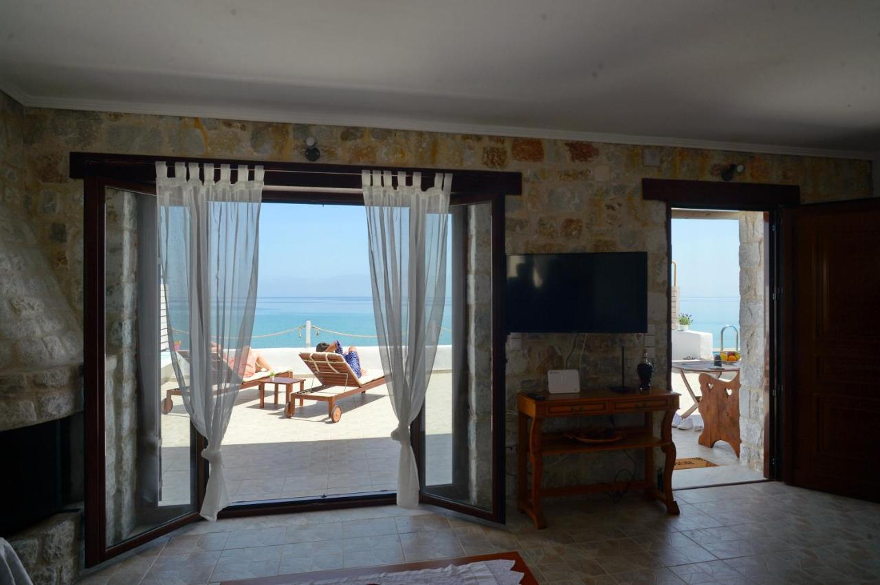 Antorina Beachfront * Kamari (Corinthia)