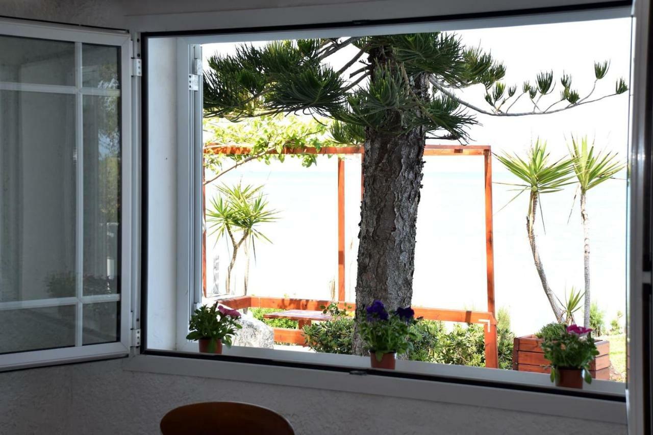 Antorina Beachfront Apartment *